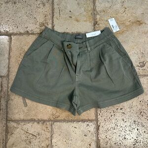 Maurice’s Olive Green Women's Shorts
